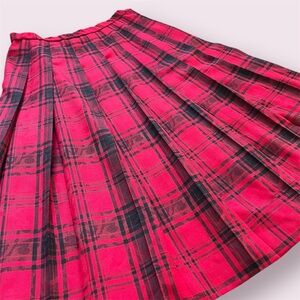 Vintage Pendleton 100% Virgin Wool Red Plaid Midi Skirt Modern Waist Size 28